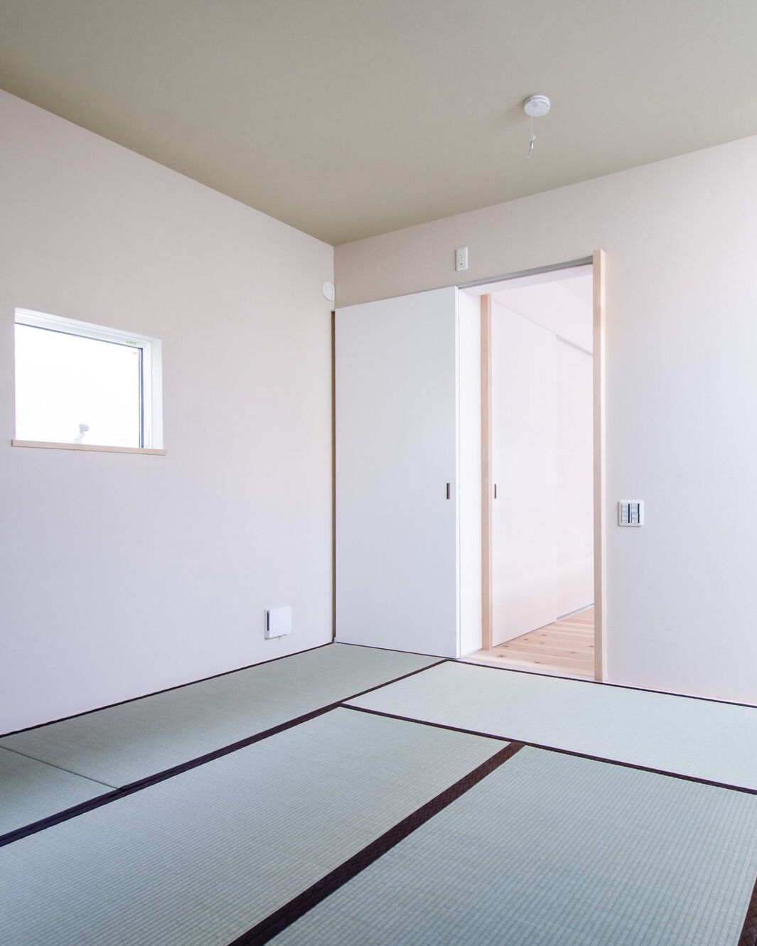 無垢材を用いた心地よいナチュラル空間