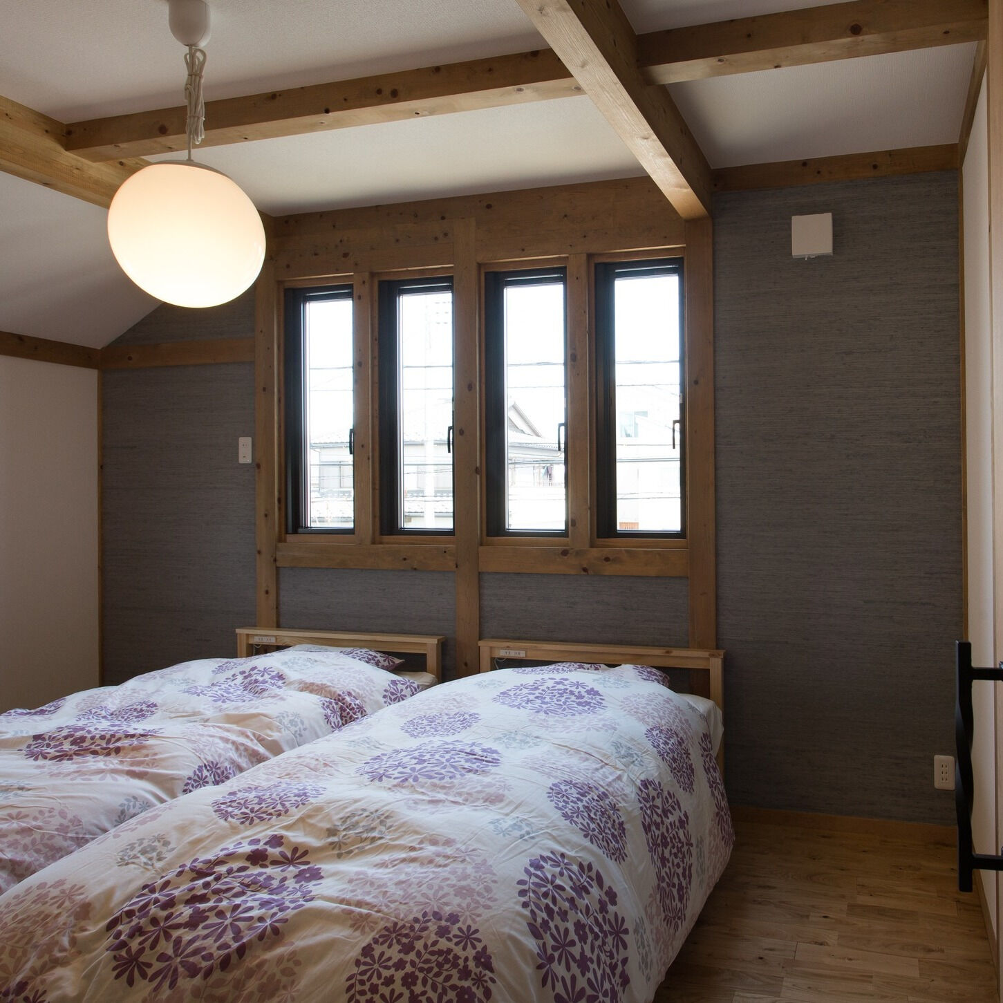 【一宮市　工務店】無垢材の床が気持ちいいお家